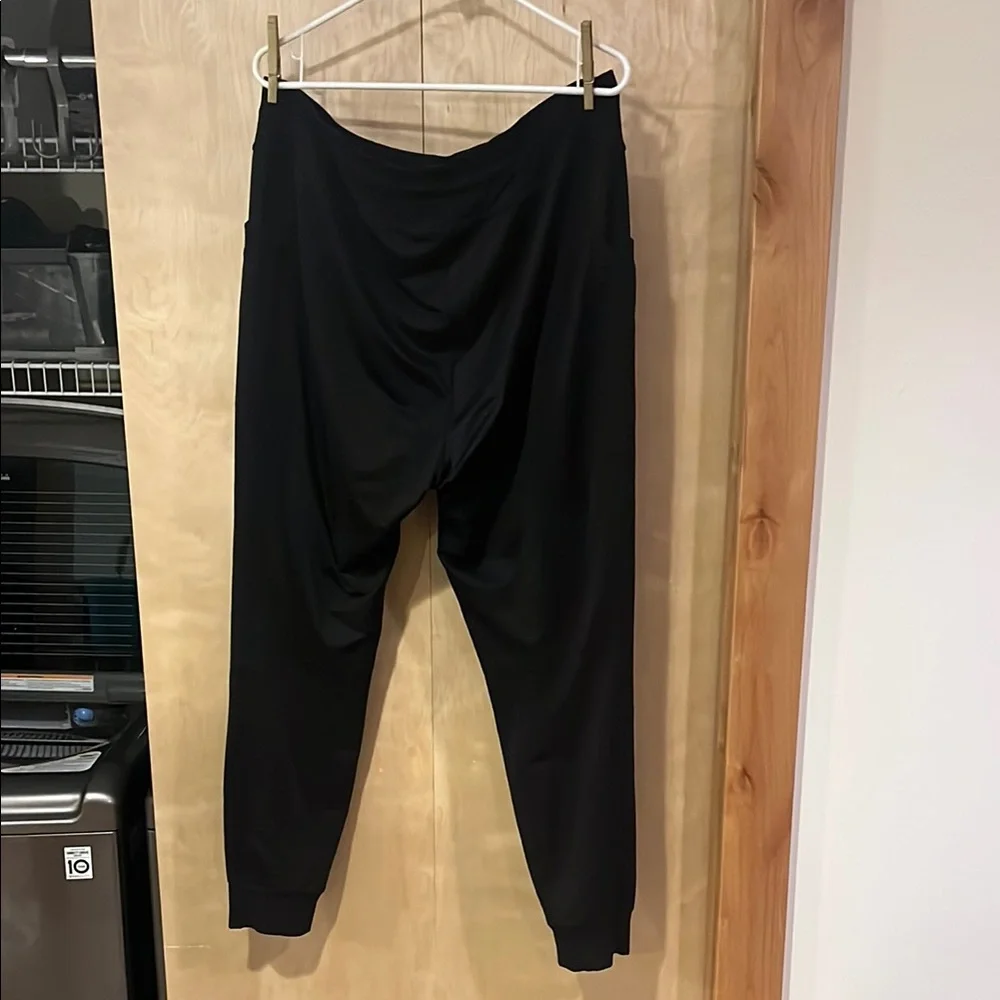 32 Degrees - Ladies Pocket Jogger XL in Black - Picture 3 of 6
